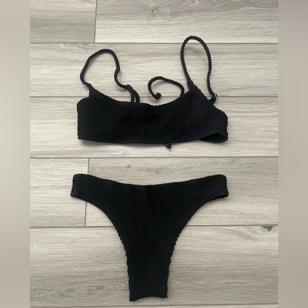 Skatie Black Ribbed Bikini Set
